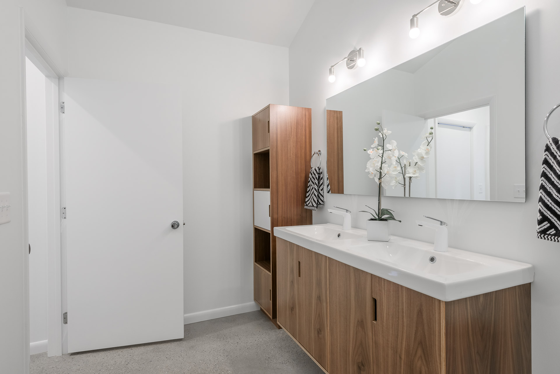 Midcentury at White Oak — photo 14